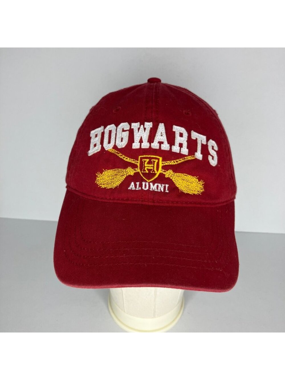 Harry Potter Hogwarts Alumni Hat Men's Adjustable Red Embroidered Cap